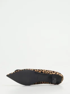 Konstantin Starke – Pumps aus Veloursleder mit Leoprint