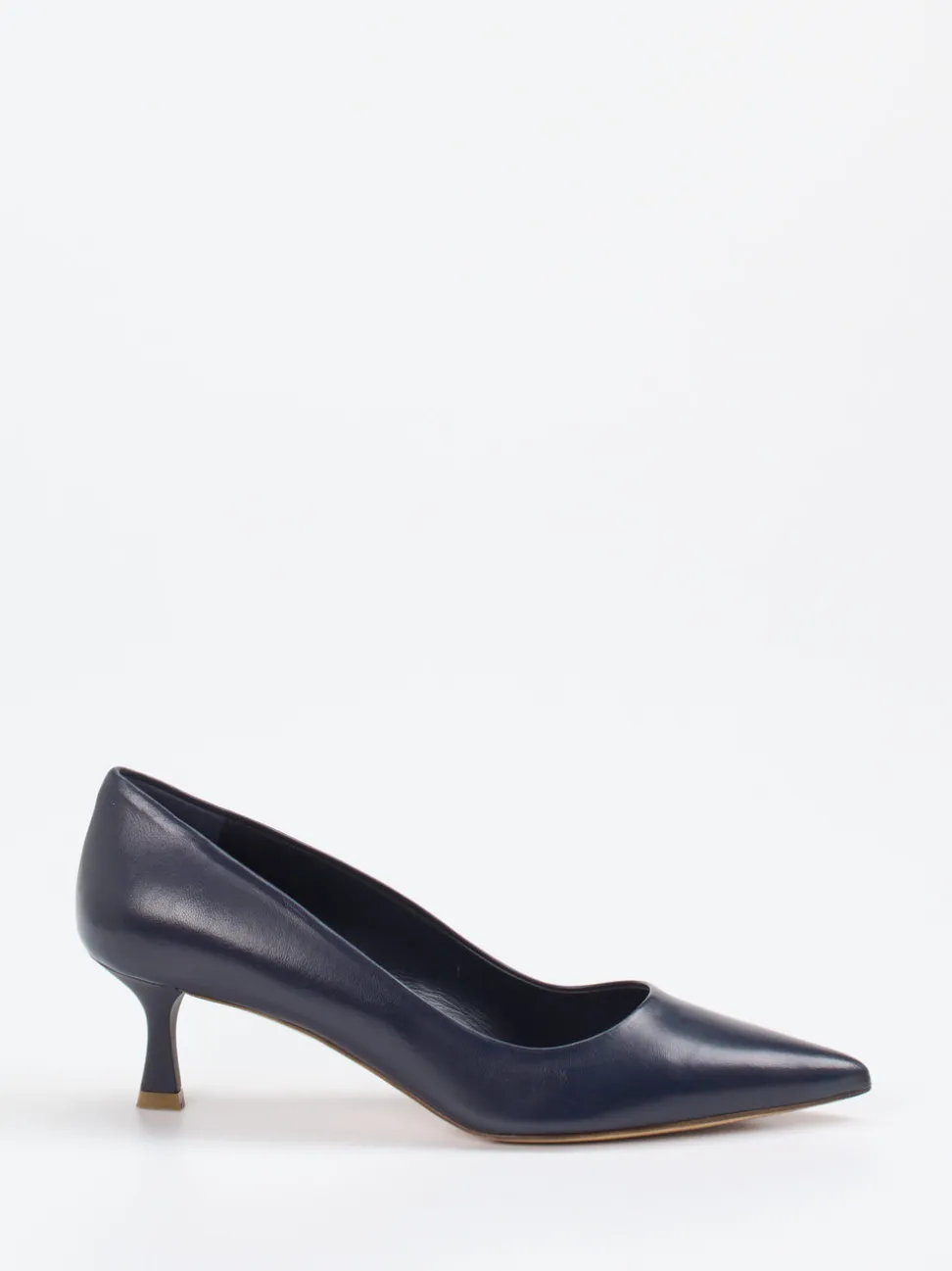 Konstantin Starke – Pumps aus Lackleder in Dunkelblau