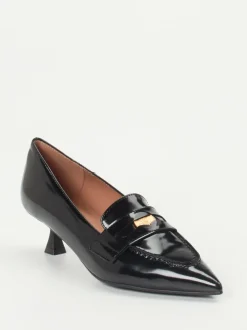 Konstantin Starke – Pumps aus Hochglanzleder schwarz
