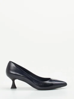 Konstantin Starke – Pumps aus Lammleder in Dunkelblau