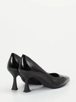 Konstantin Starke – Pumps aus Lackleder Schwarz