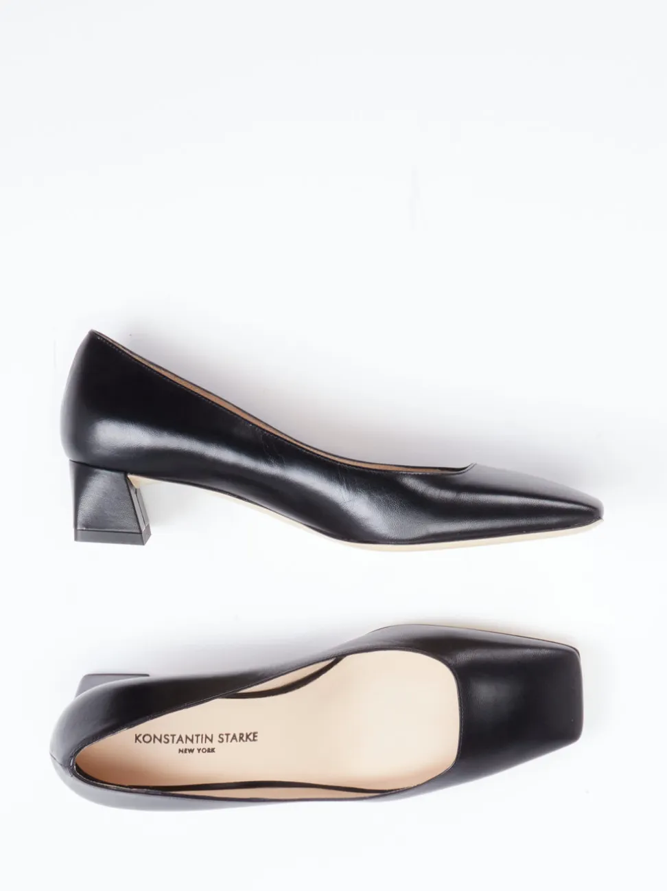 Konstantin Starke – Pumps aus Lackleder schwarz