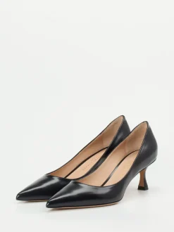 Konstantin Starke – Pumps aus Hochglanzleder schwarz