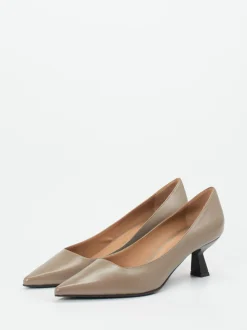 Konstantin Starke – Pumps aus Lammleder in Taupe