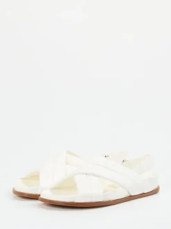 Konstantin Starke – Riemchensandale aus Lammleder Offwhite
