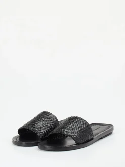 Konstantin Starke – Sandalen aus Flechtleder Schwarz