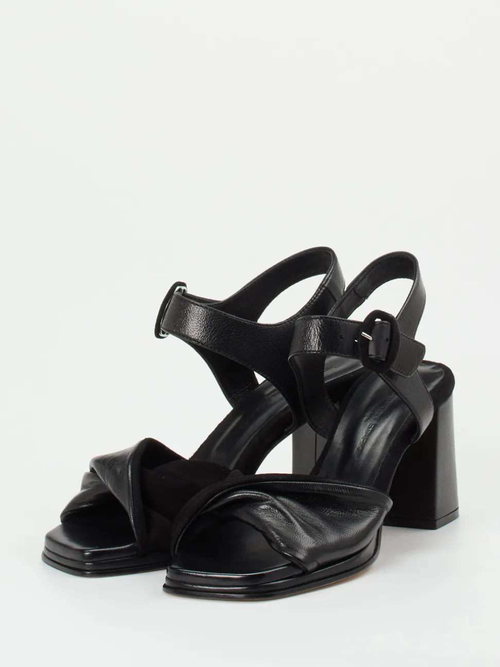 Konstantin Starke – Sandalen aus Lammleder Schwarz