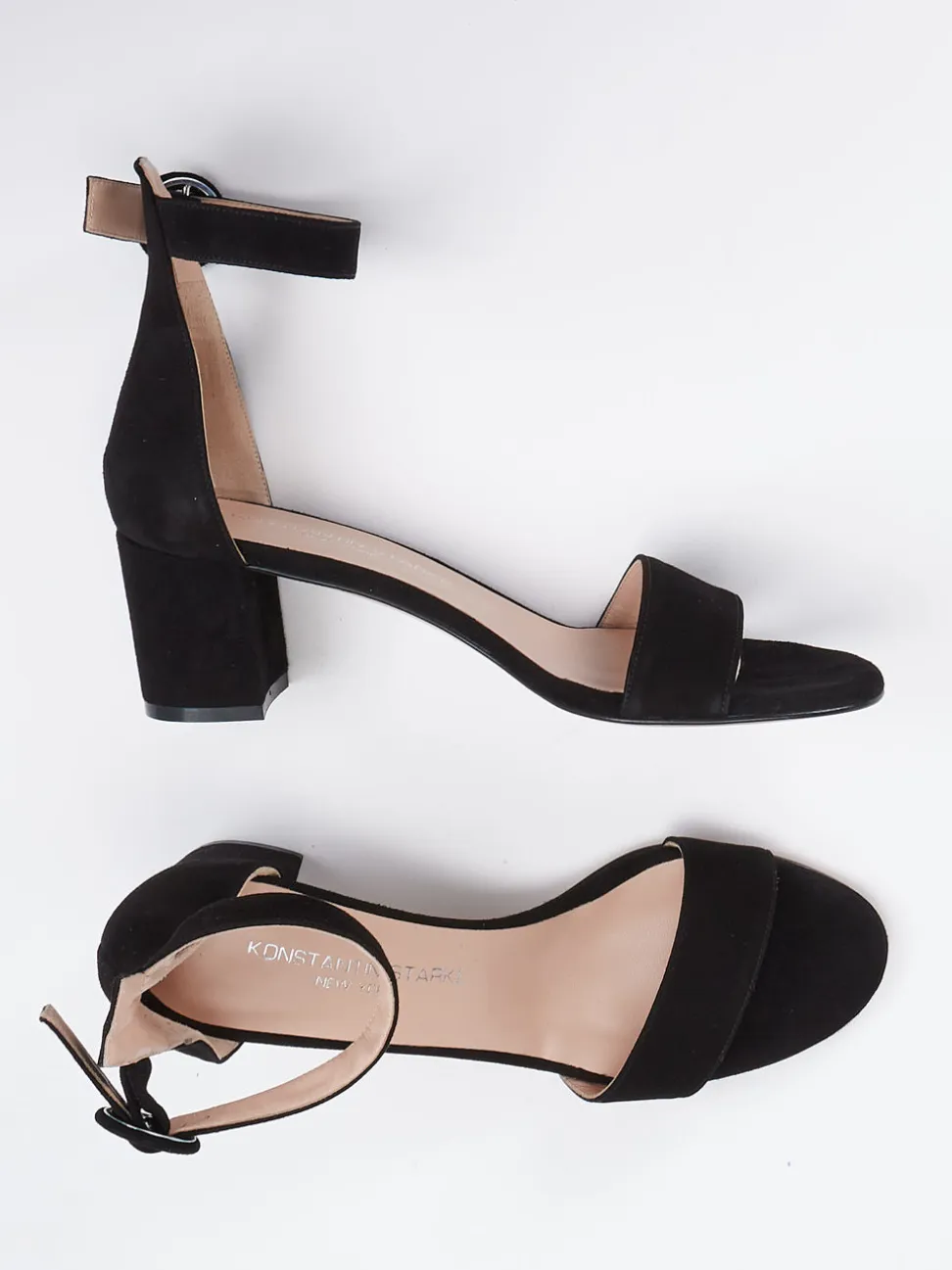 Konstantin Starke – Sandalette aus Veloursleder Schwarz