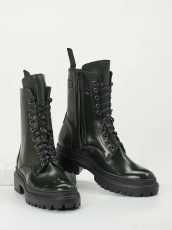 Konstantin Starke – Schnürboots aus Lammleder Dunkeloliv