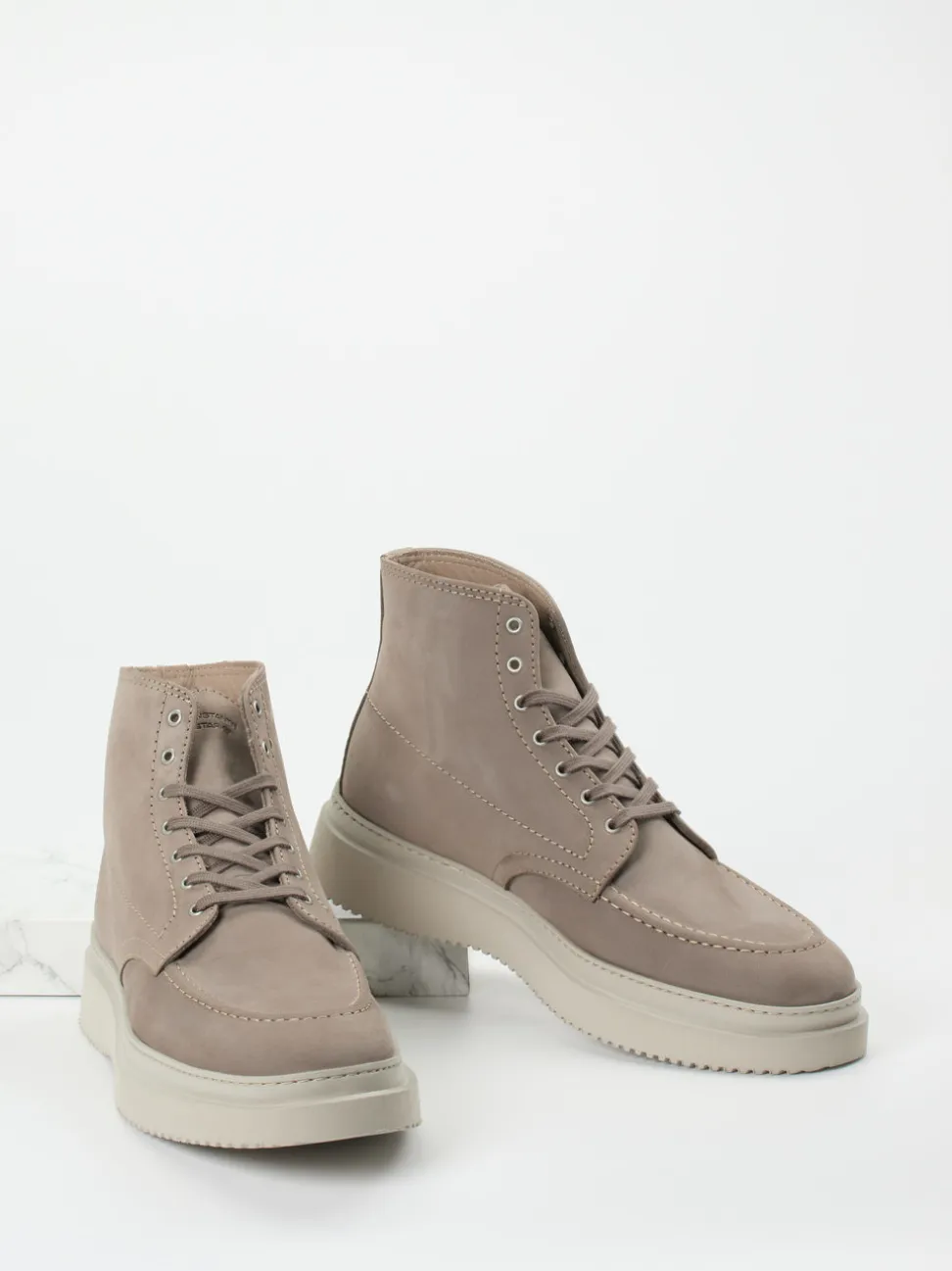 Konstantin Starke – Schnürboots aus Nubukleder Taupe