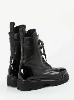 Konstantin Starke – Schnürboots aus Lammleder schwarz