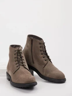 Konstantin Starke – Schnürboots aus Veloursleder taupe