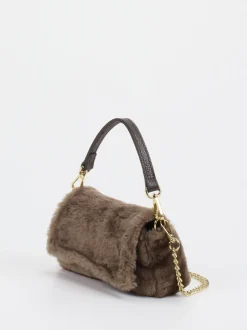 Konstantin Starke – Schultertasche aus Fell in Braun
