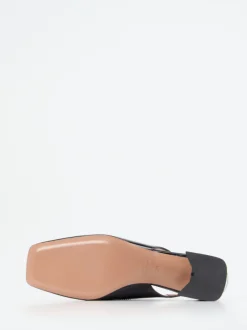 Konstantin Starke – Slingback-Pumps aus Lackleder Schwarz