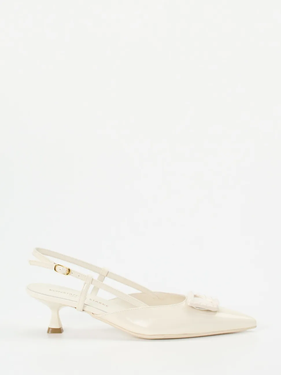 Konstantin Starke – Slingback-Pumps aus Lackleder cremeweiß