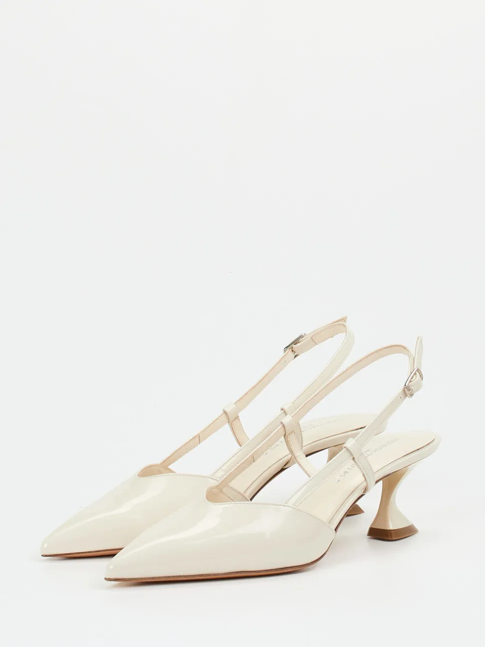 Konstantin Starke – Slingback-Pumps aus Lackleder beige