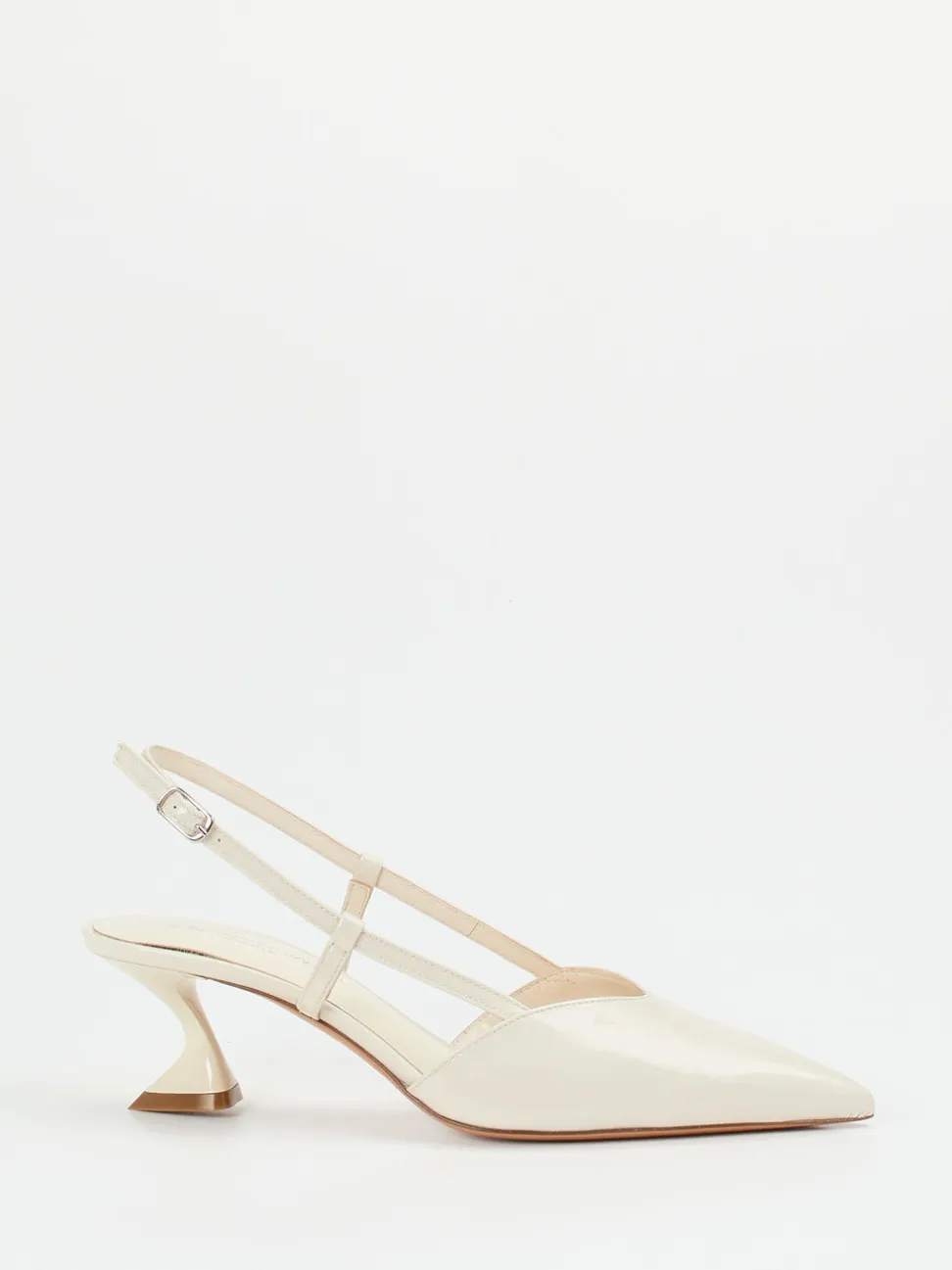 Konstantin Starke – Slingback-Pumps aus Lackleder beige