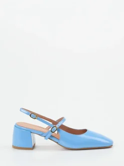 Konstantin Starke – Slingback-Pumps aus Lackleder himmelblau