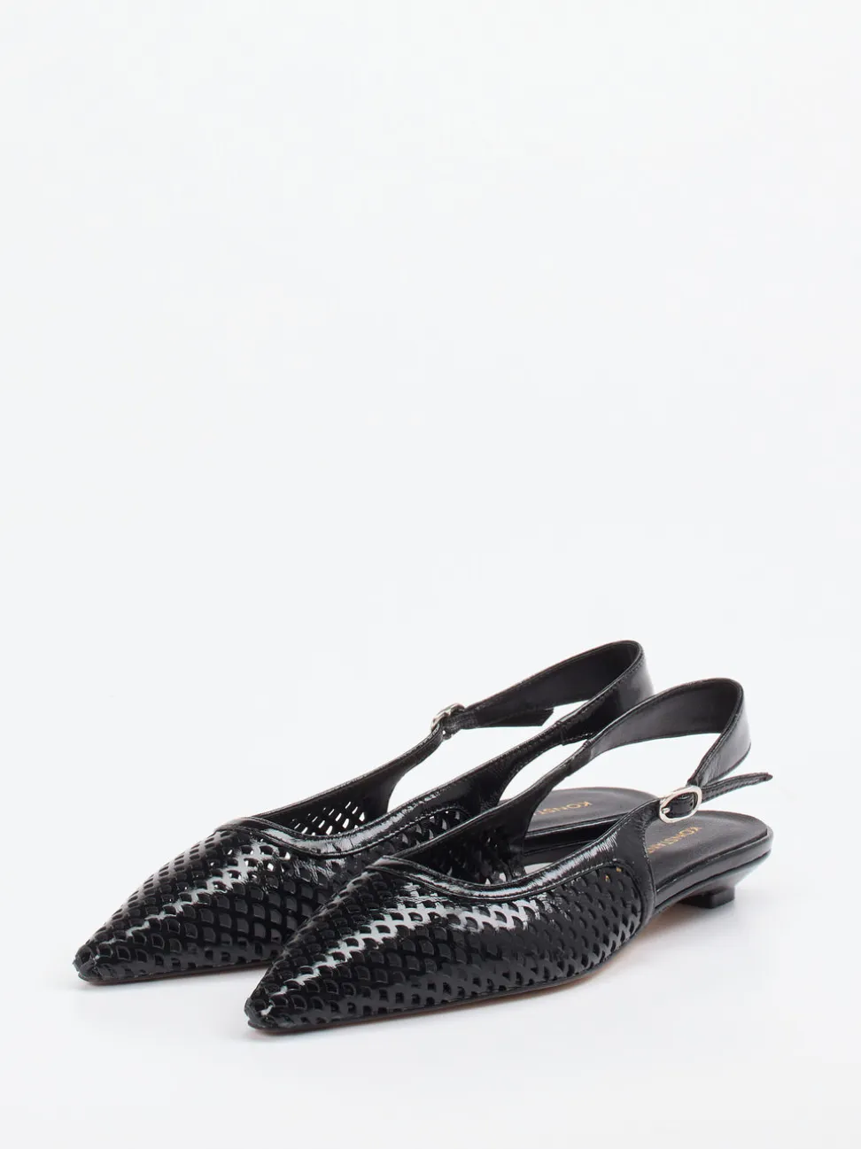 Konstantin Starke – Slingpumps aus Lackleder Schwarz