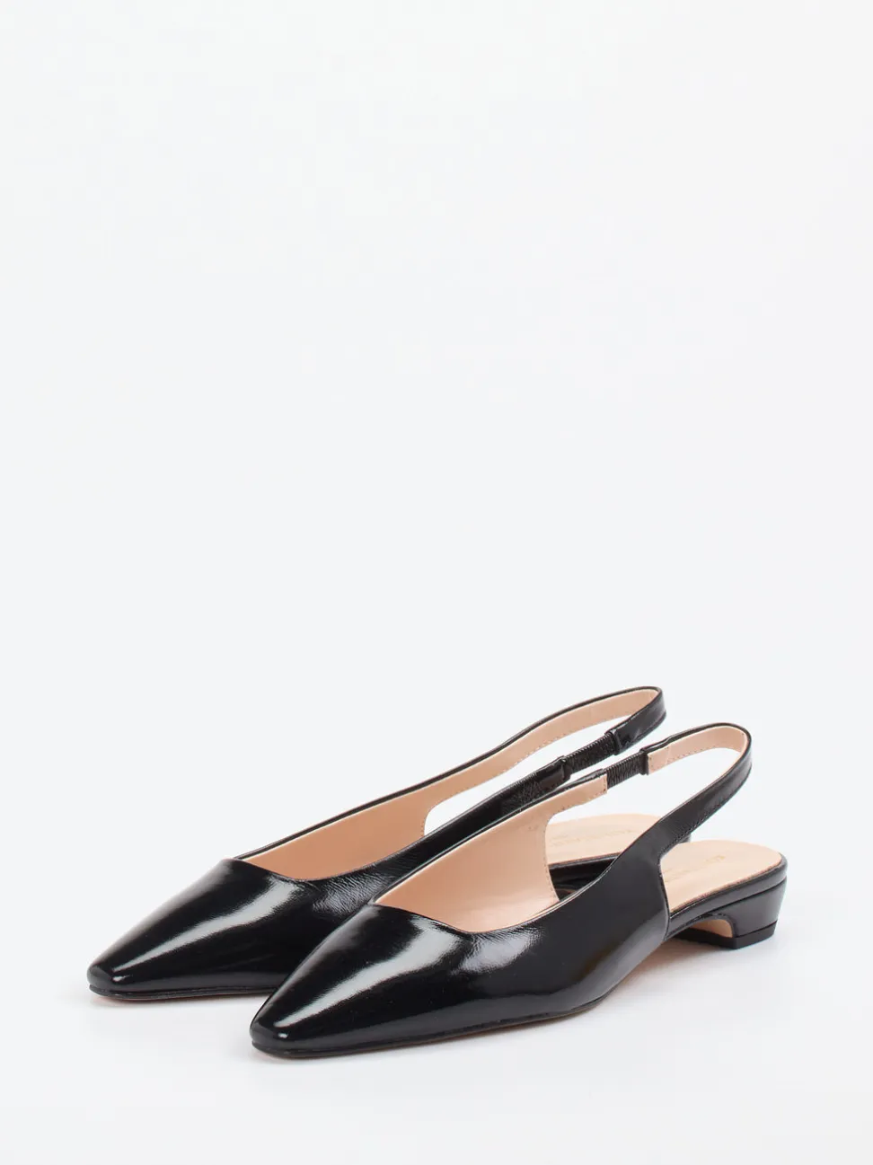 Konstantin Starke – Slingpumps aus Lackleder Schwarz