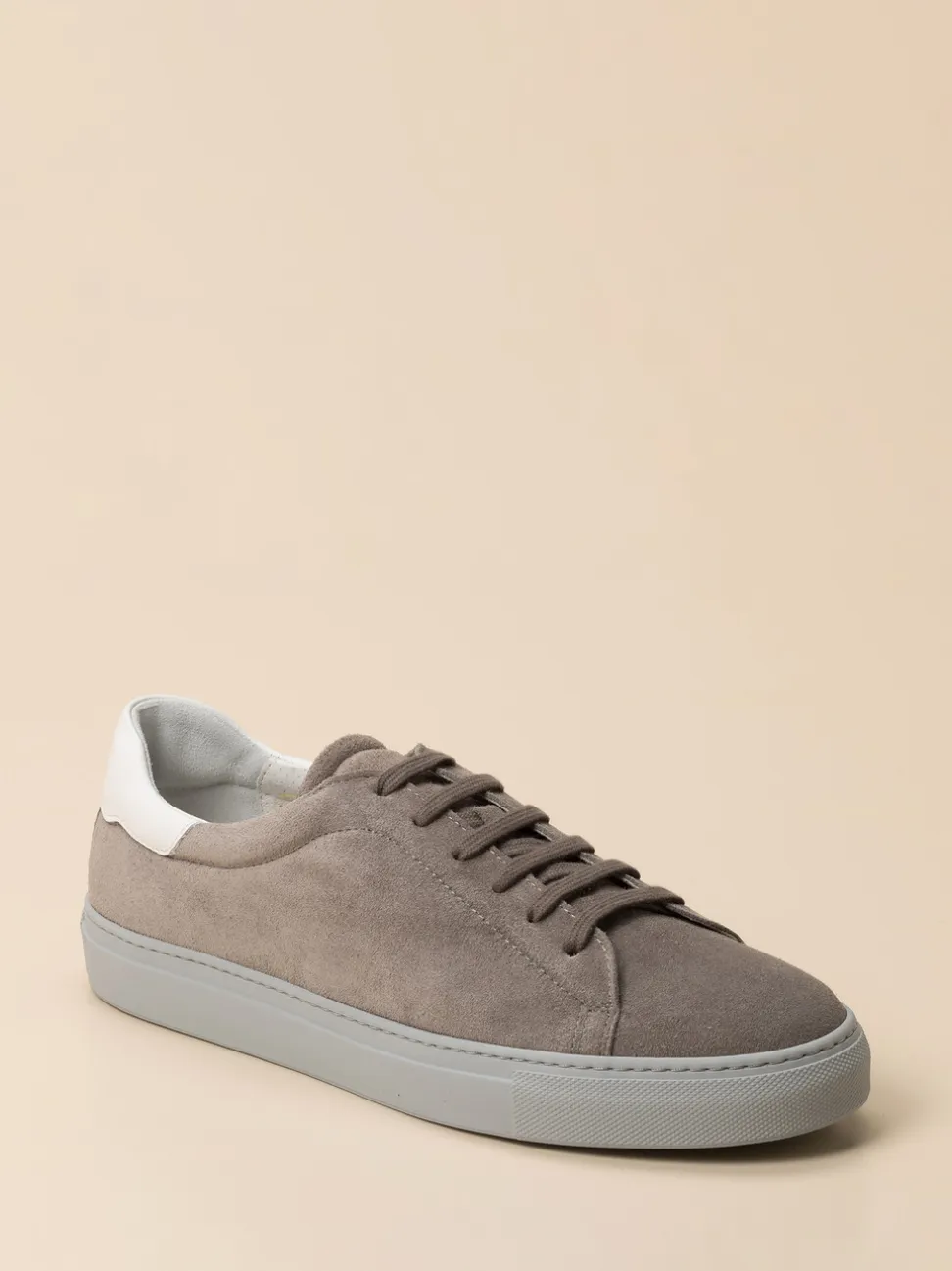 Konstantin Starke – Sneaker aus Veloursleder taupegrau