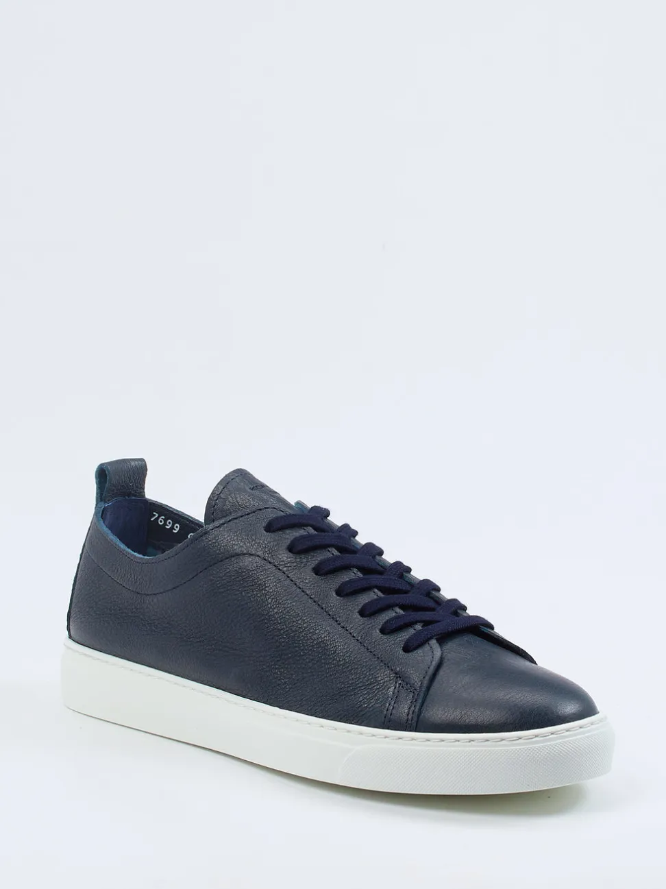 Konstantin Starke – Sneaker aus Cordovanleder Dunkelblau