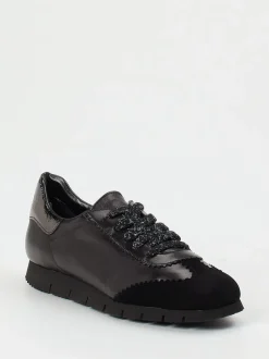 Konstantin Starke – Sneaker aus Lammleder mit Metallicdetail