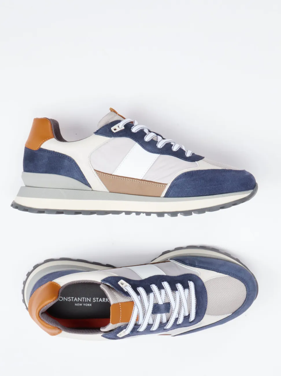 Konstantin Starke – Sneaker aus Veloursleder Offwhite