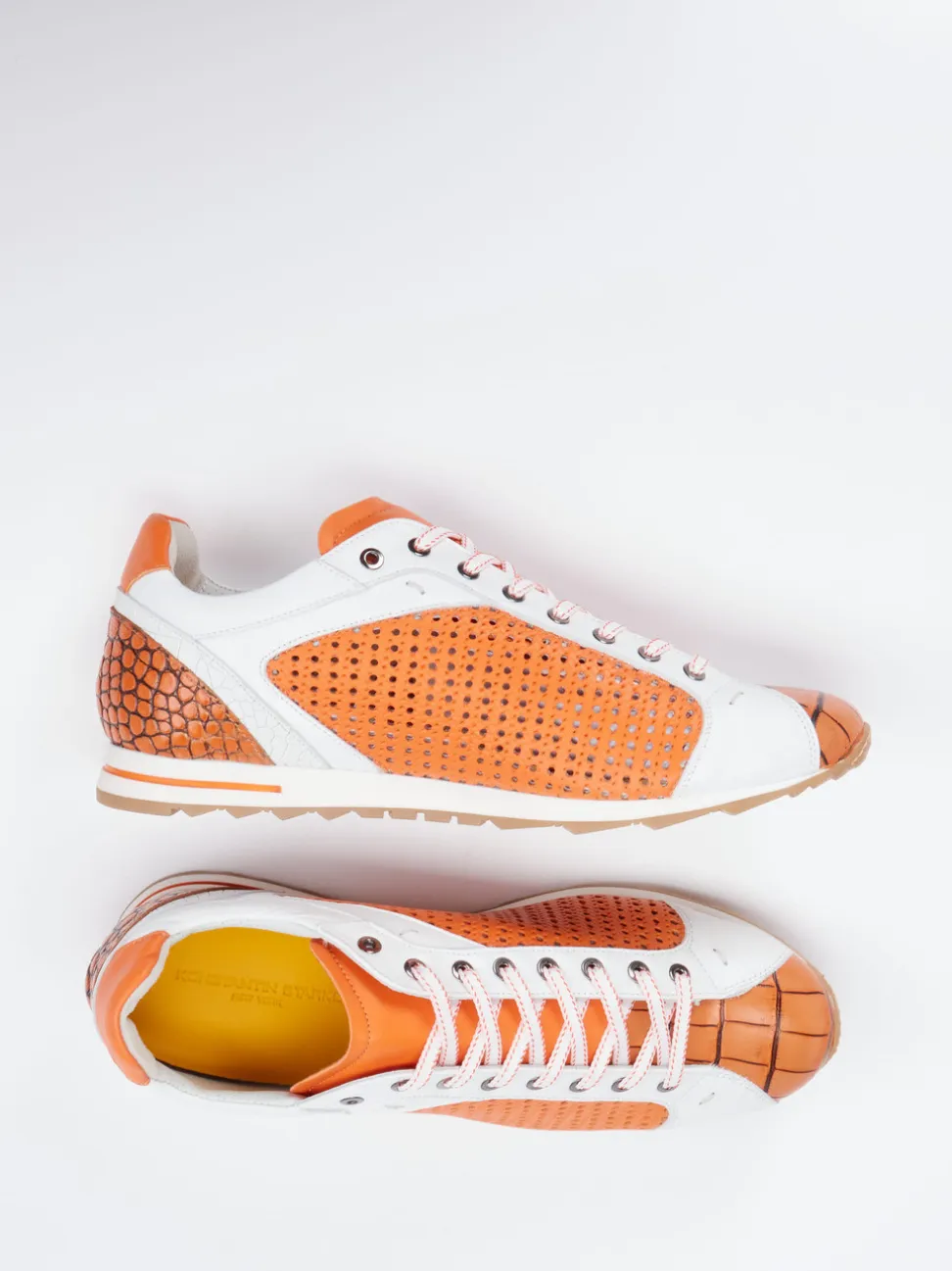 Konstantin Starke – Sneaker aus geprägtem Leder Orange