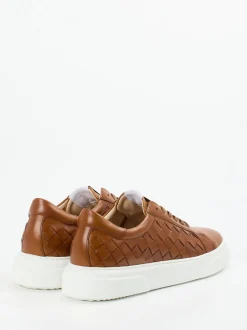 Konstantin Starke – Sneaker aus Flechtleder Cognac
