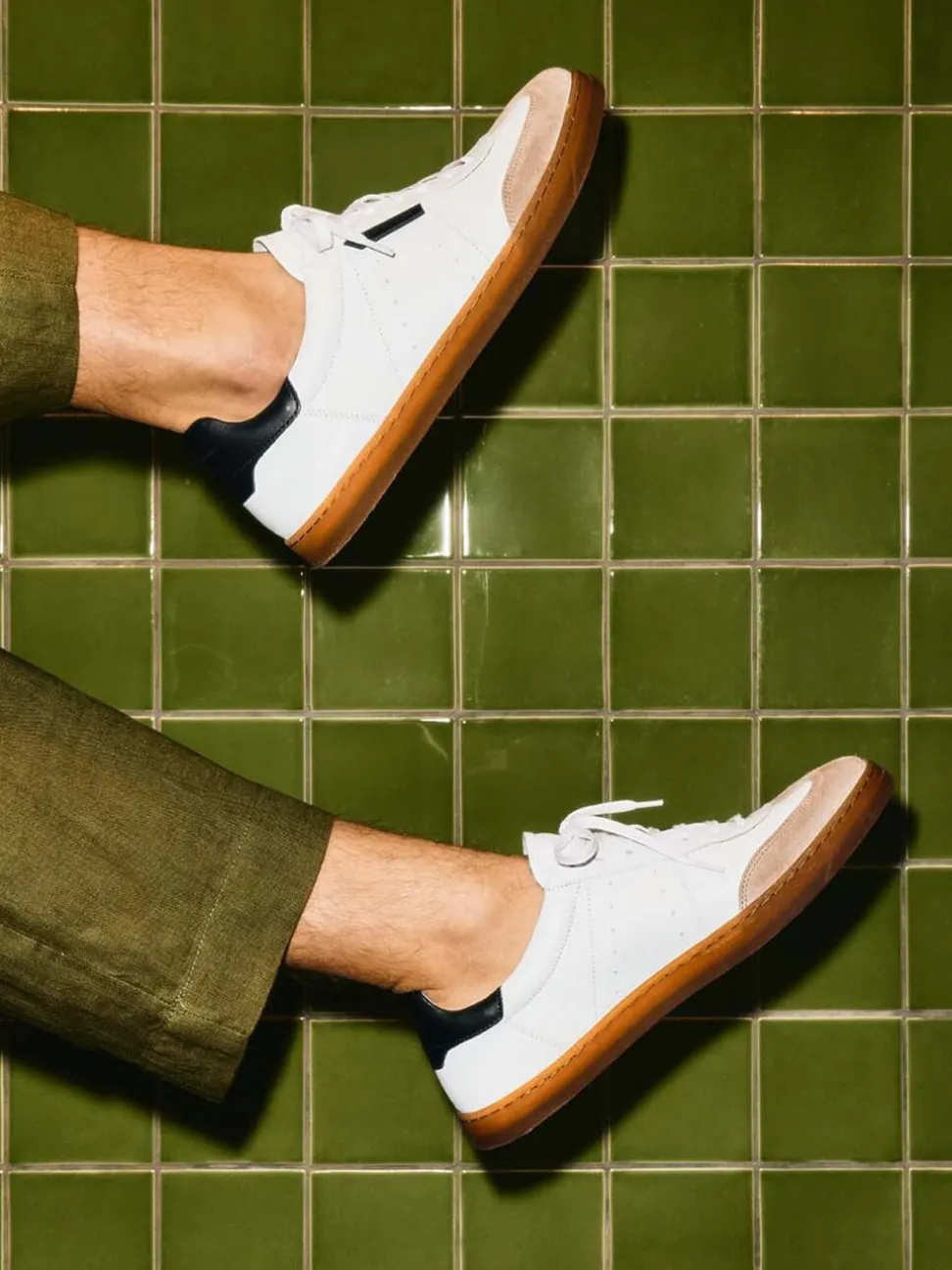 Konstantin Starke – Sneaker aus Velour/Leder weiß