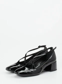 Konstantin Starke – Spangenpumps aus Lackleder schwarz