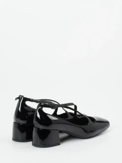 Konstantin Starke – Spangenpumps aus Lackleder schwarz