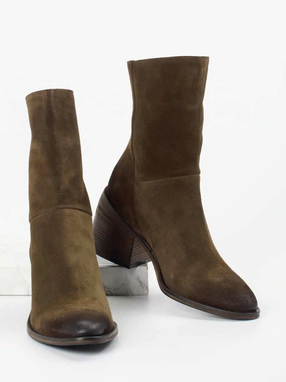 Konstantin Starke – Stiefelette aus Veloursleder braun