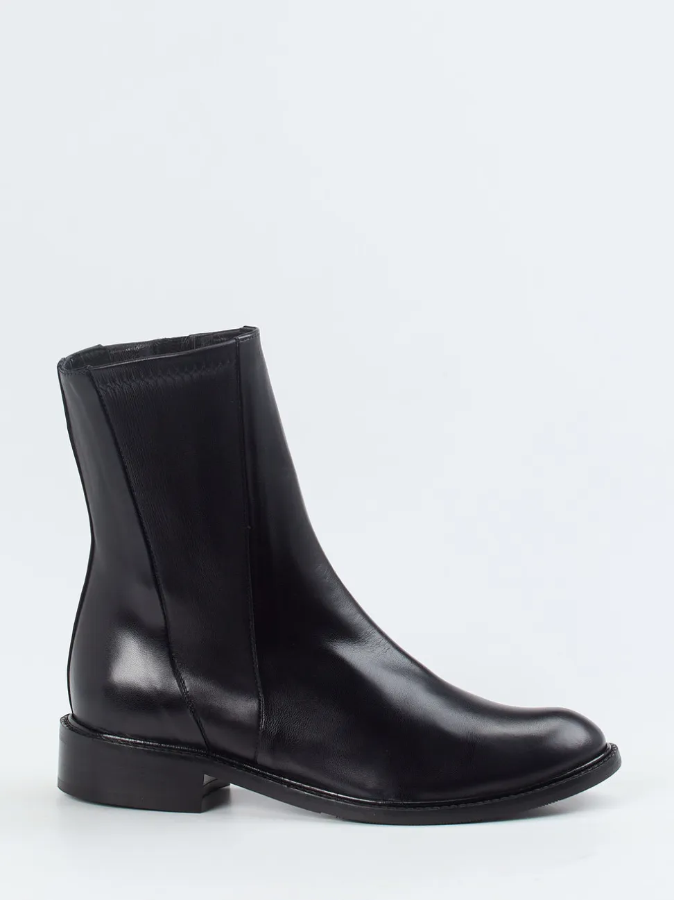 Konstantin Starke – Stiefelette aus Glattleder Schwarz