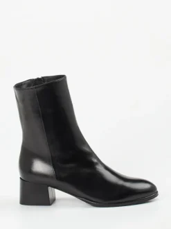 Konstantin Starke – Stiefeletten aus Lammleder schwarz