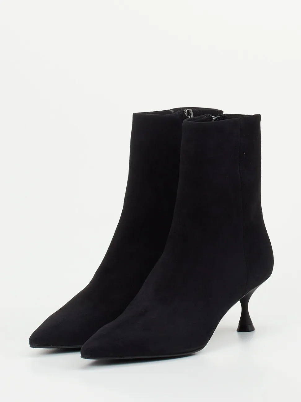 Konstantin Starke – Stiefelette aus Veloursleder Schwarz