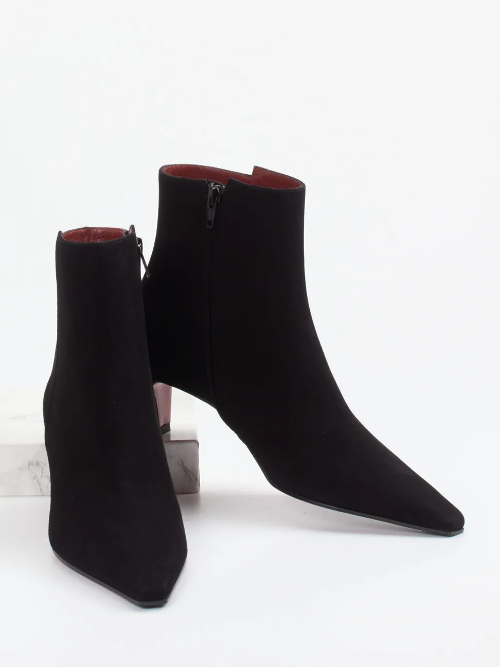 Konstantin Starke – Stiefelette aus Veloursleder Schwarz