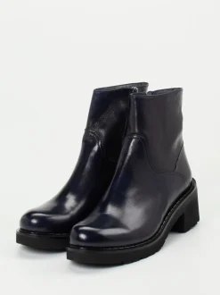 Konstantin Starke – Stiefelette aus Lammleder Tintenblau