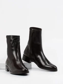 Konstantin Starke – Stiefelette aus Lammleder Dunkelbraun