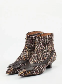Konstantin Starke – Stiefelette aus Bouclé und Leder dunkelbraun