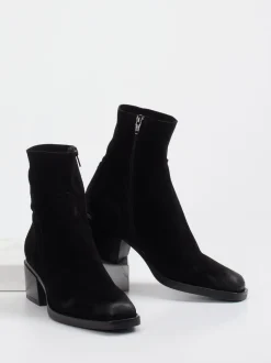 Konstantin Starke – Stiefeletten aus Veloursleder Schwarz
