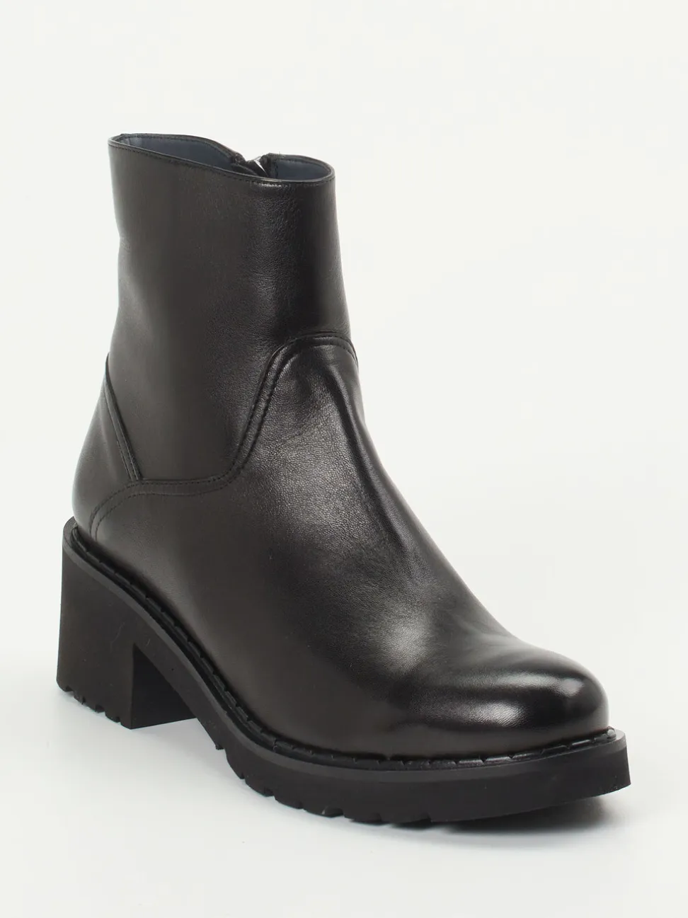 Konstantin Starke – Stiefelette aus Lammleder Schwarz
