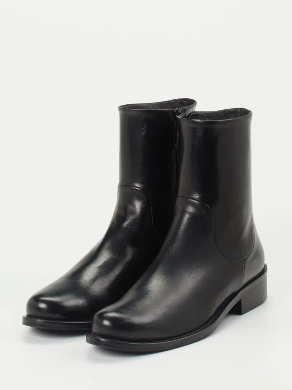 Konstantin Starke – Stiefeletten aus Lammleder schwarz