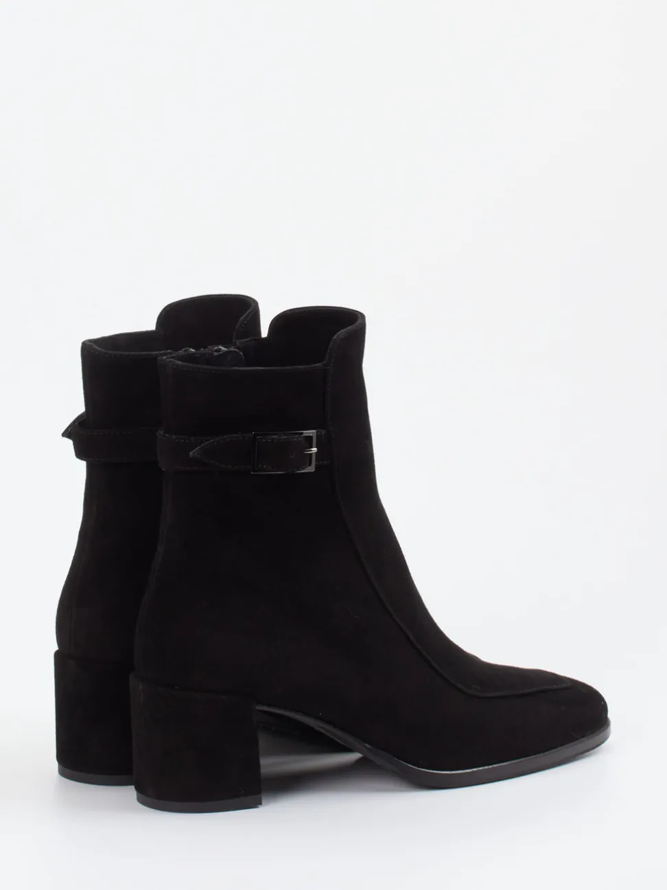 Konstantin Starke – Stiefelette aus Veloursleder Schwarz