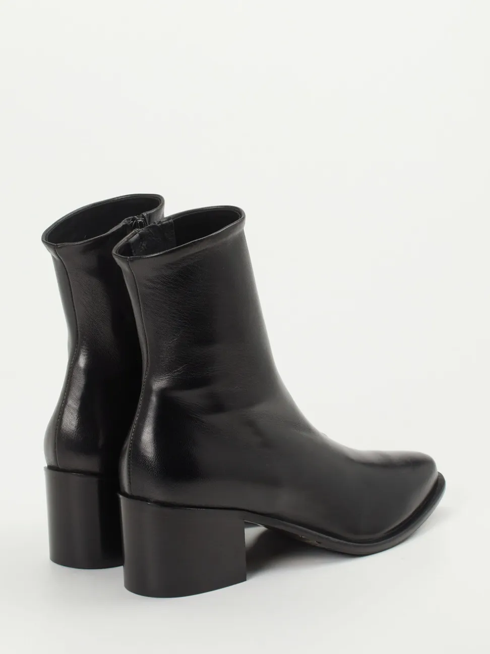 Konstantin Starke – Stiefelette aus Lammleder Schwarz