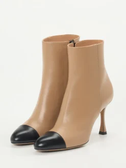 Konstantin Starke – Stiefeletten aus Kalbleder beige