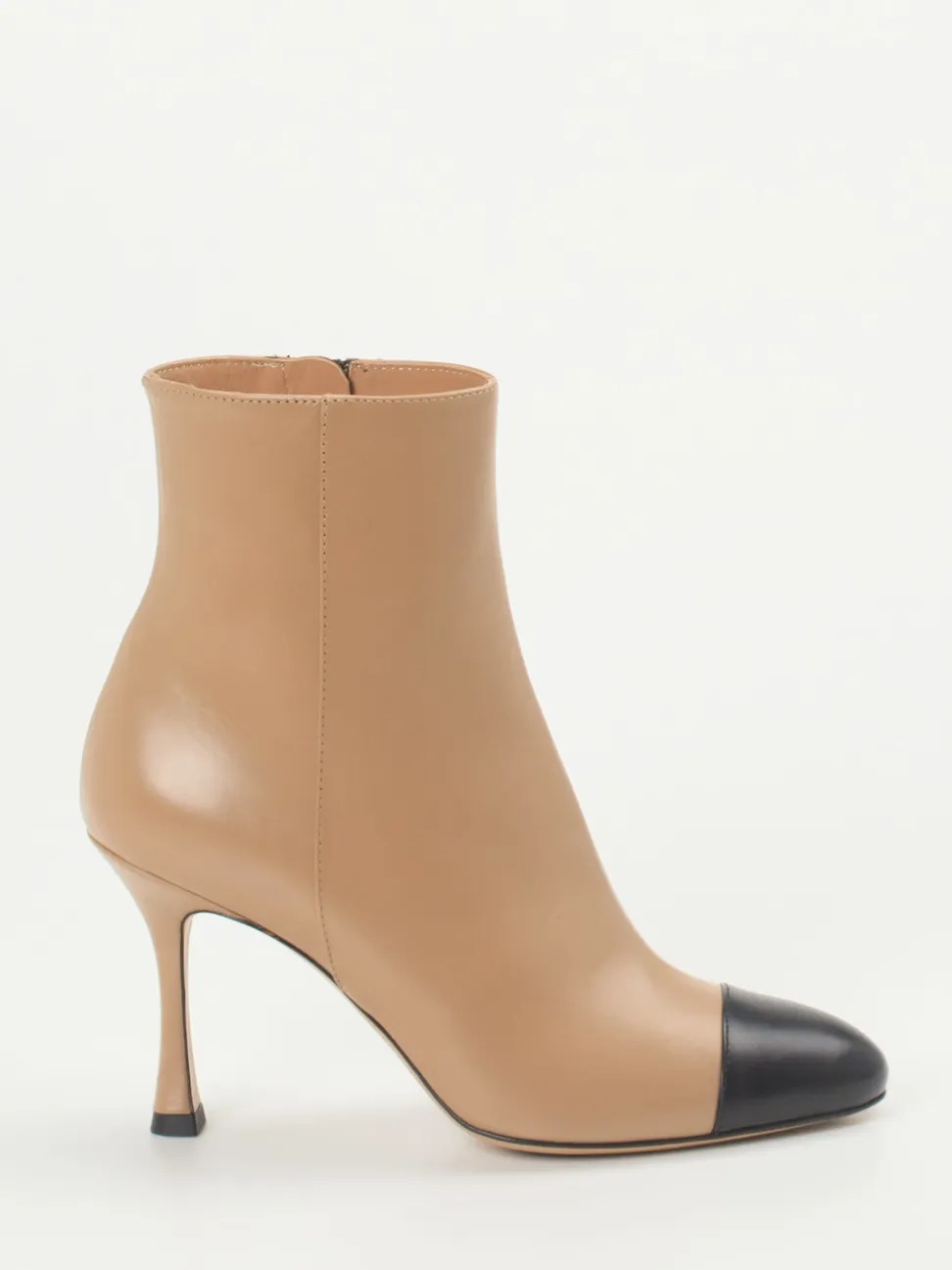 Konstantin Starke – Stiefeletten aus Kalbleder beige