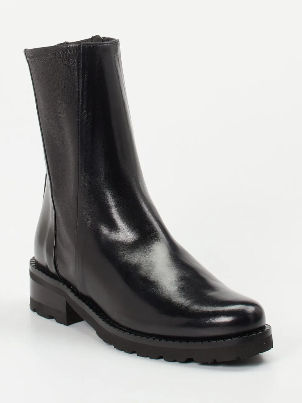 Konstantin Starke – Stiefelette aus Lammleder Schwarz