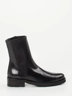 Konstantin Starke – Stiefelette aus Lammleder Schwarz